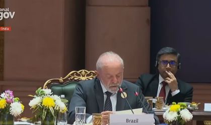 Lula diz que big techs promovem dominação digital e exploração de dados