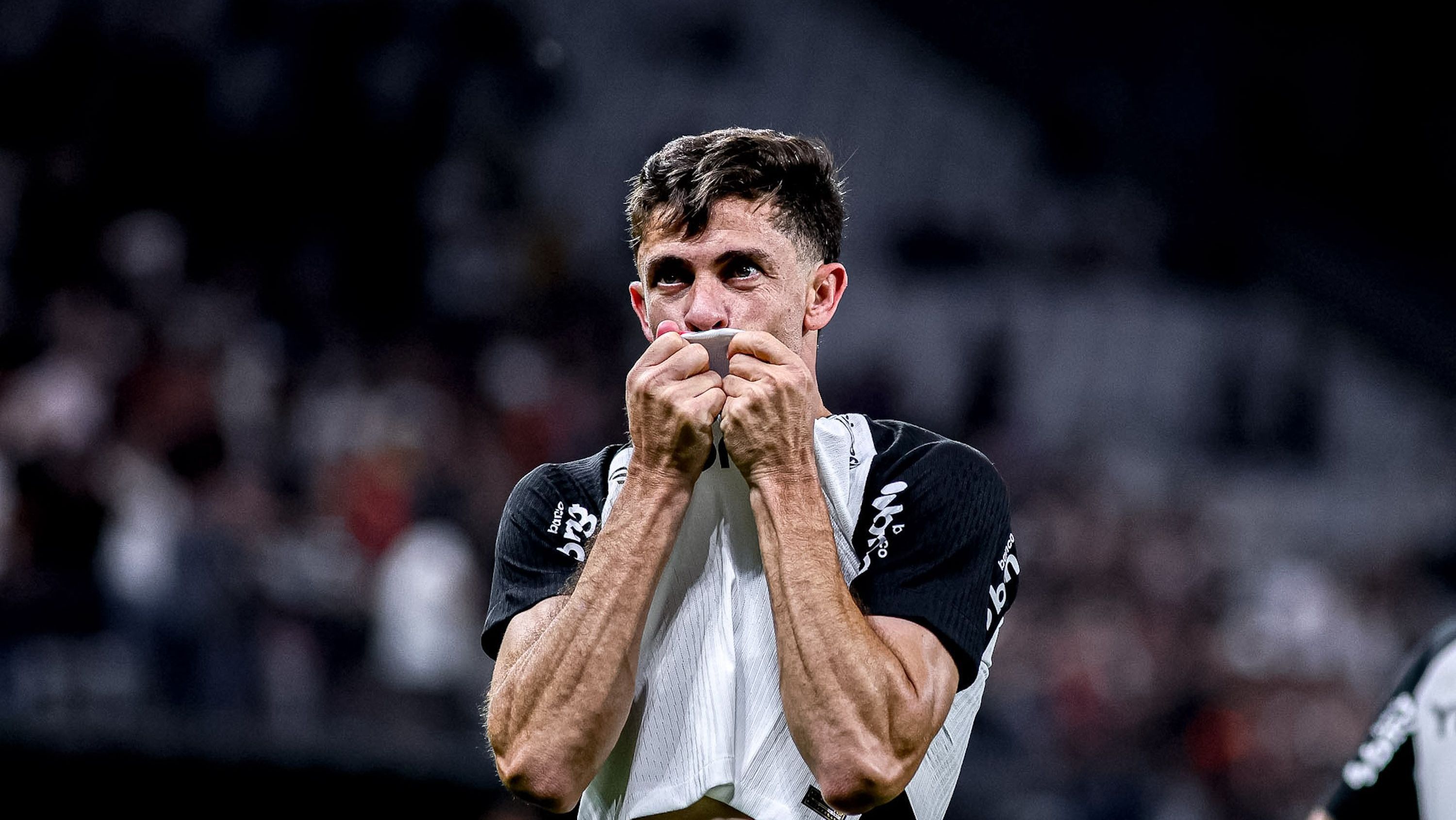 Gabriel Paulista, do Corinthians, comemora seu gol marcado sobre o RB Bragantino durante partida válida pela 3ª rodada do Campeonato Brasileiro (Série A)