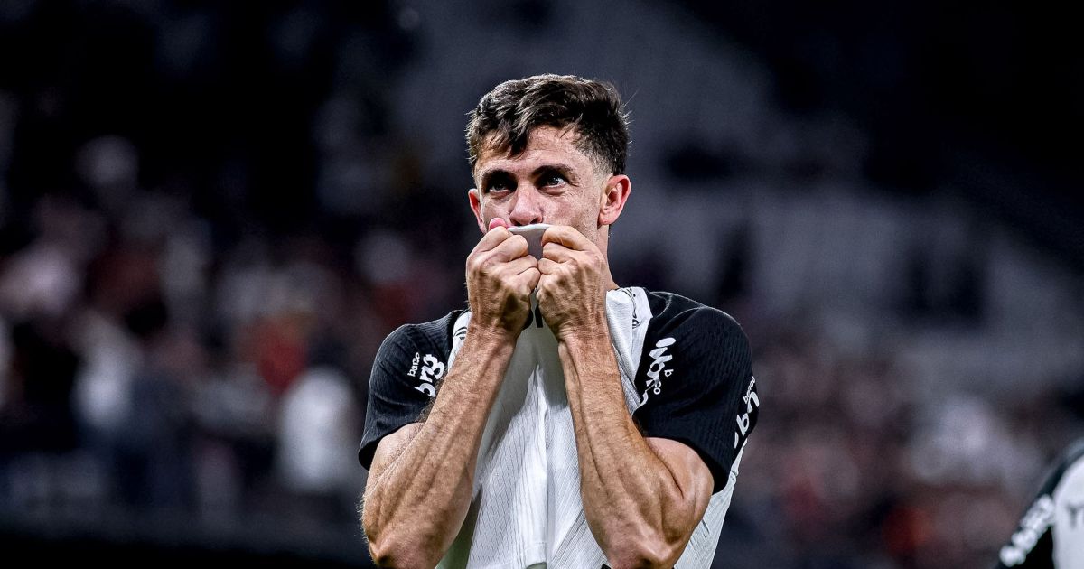 Análise: reação de Gabriel Paulista entrega pênalti não marcado no Dérbi