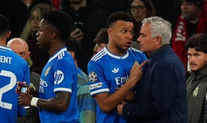 Mourinho conversou com Vini Jr durante confusão no Estádio da Luz
