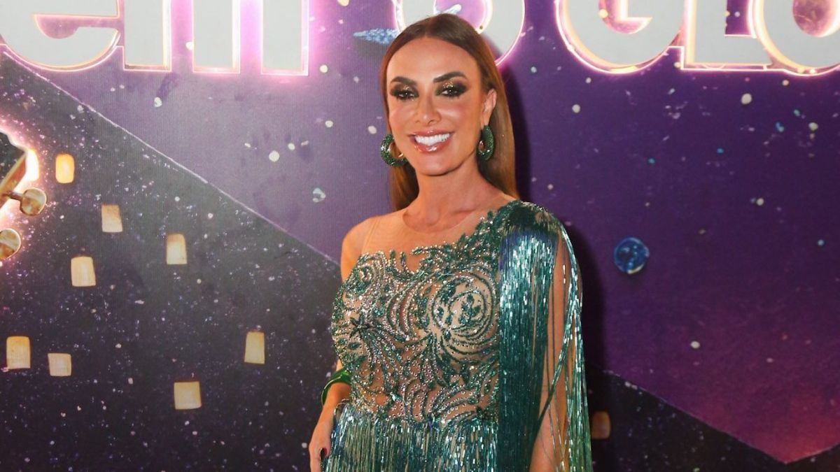Mocidade coroa rainha para 2027; Fabíola de Andrade ganha novo posto