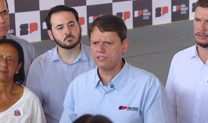 Tarcísio diz que falou com ministros do STF sobre domiciliar a Bolsonaro