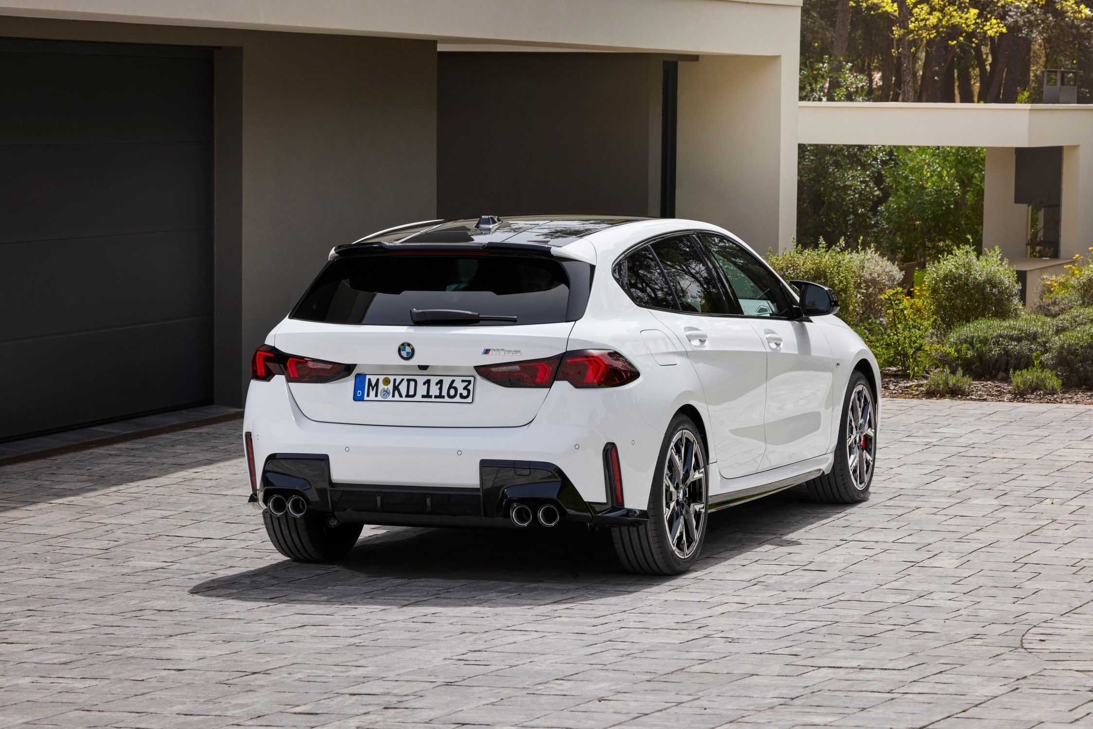 BMW M135 xDrive • Divulgação