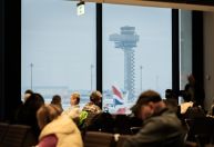 Aeroporto de Berlim paralisa operações após neve e chuva congelante