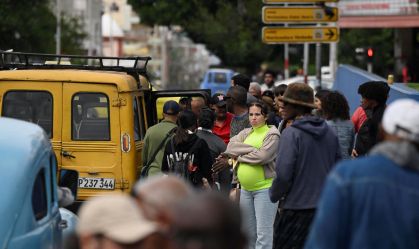 Crise econômica piora em Cuba com falta de combustível após sanção dos EUA