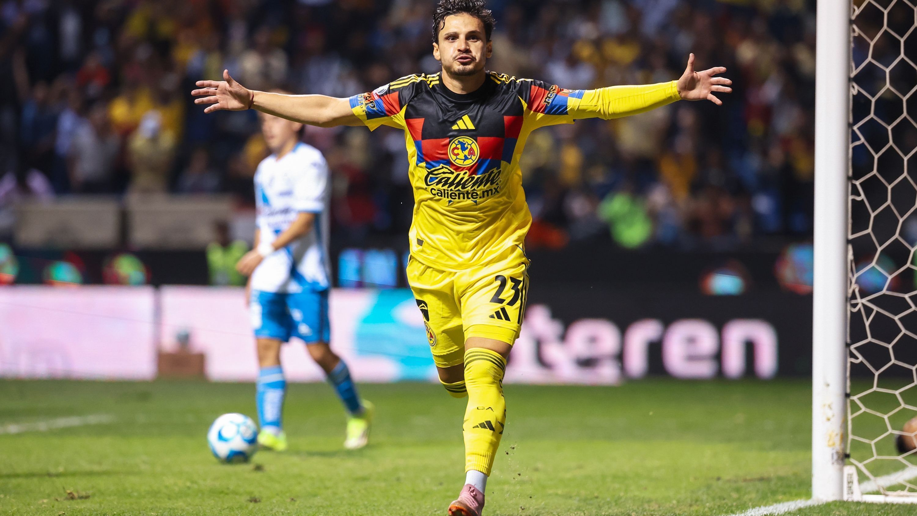 Raphael Veiga marca pela primeira vez com o novo clube