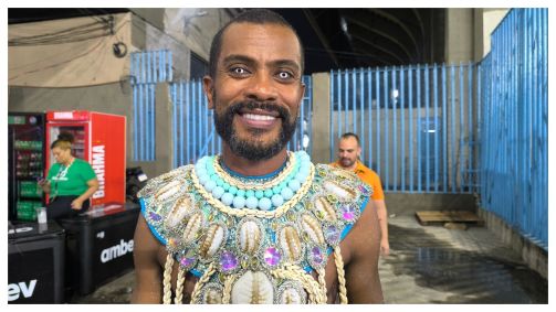 Samuel de Assim desfila para a Beija-Flor