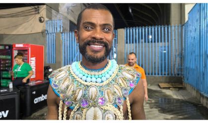 Samuel de Assim desfila para a Beija-Flor