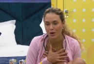 Sarah Andrade elogia Maxiane no BBB 26 e opina: "Favorita da edição"
