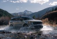 Kia Sorento entra em pré-venda no Brasil e lançamento já tem data