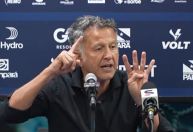 Técnico do Remo detona e “demite” próprio jogador: “Indisciplinado”