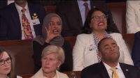 "Você matou americanos", diz deputada democrata durante discurso de Trump