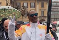 Olimpíada de Inverno: Snoop Dogg participa de revezamento da tocha olímpica