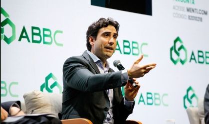 Presidente do BC (Banco Central), Gabriel Galípolo discursando