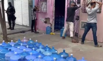 CV tenta dominar venda de água mineral em cidade do Ceará; dez são presos