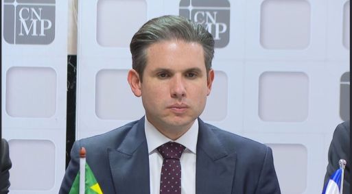 Hugo Motta em reunião no CNMP