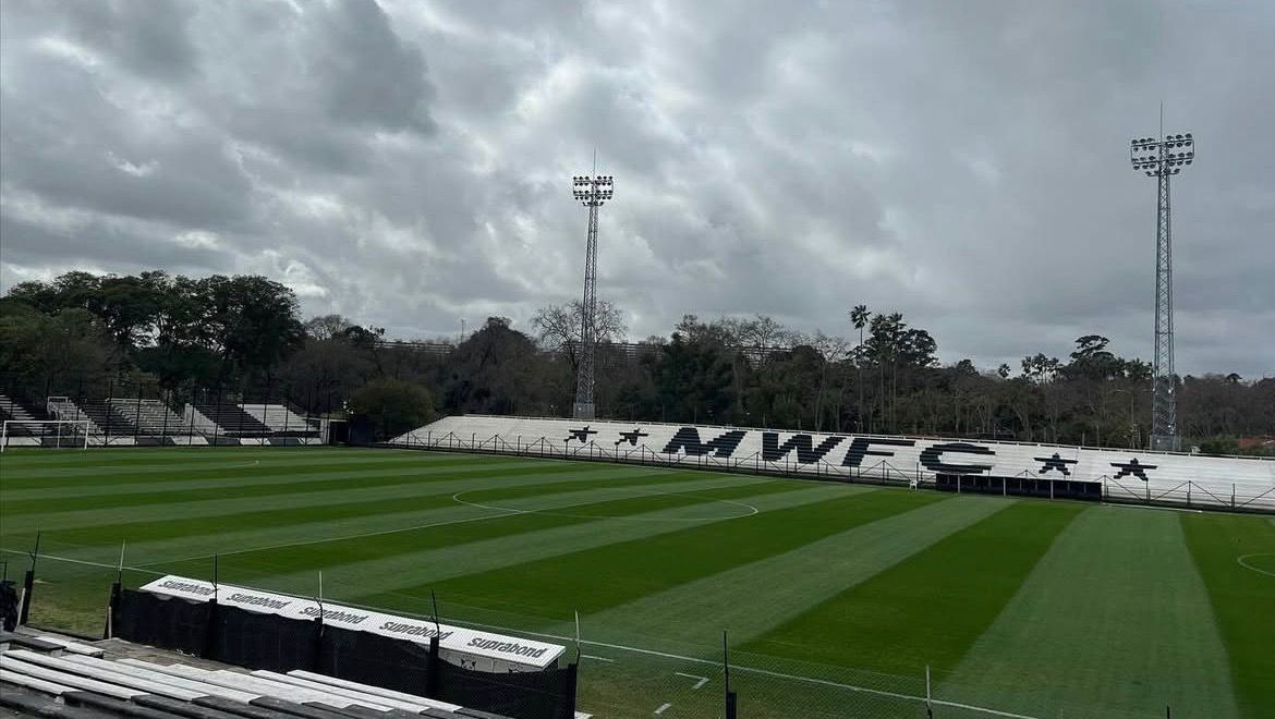 Estádio Parque Alfredo Victor Viera, em Montevidéu.