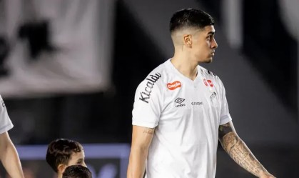 Adonis Frías durante Santos x São Paulo.