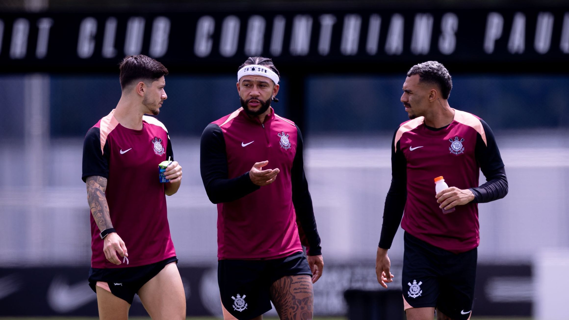 Memphis elogiou Garro e Matheuzinho