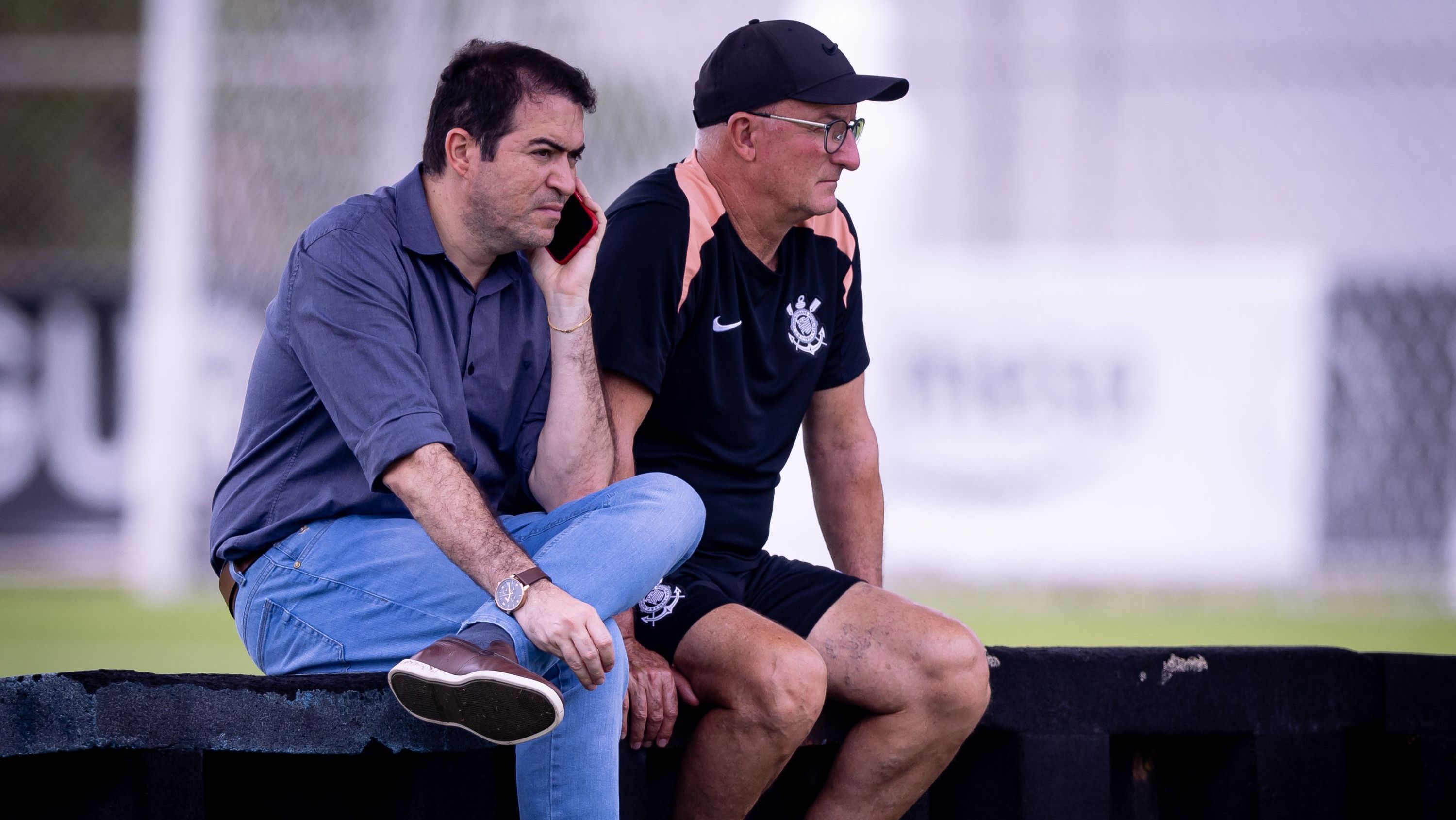 Marcelo Paz e Dorival Júnior no CT do Corinthians