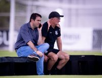 Corinthians não vê elenco fechado e estuda alternativas para o ataque
