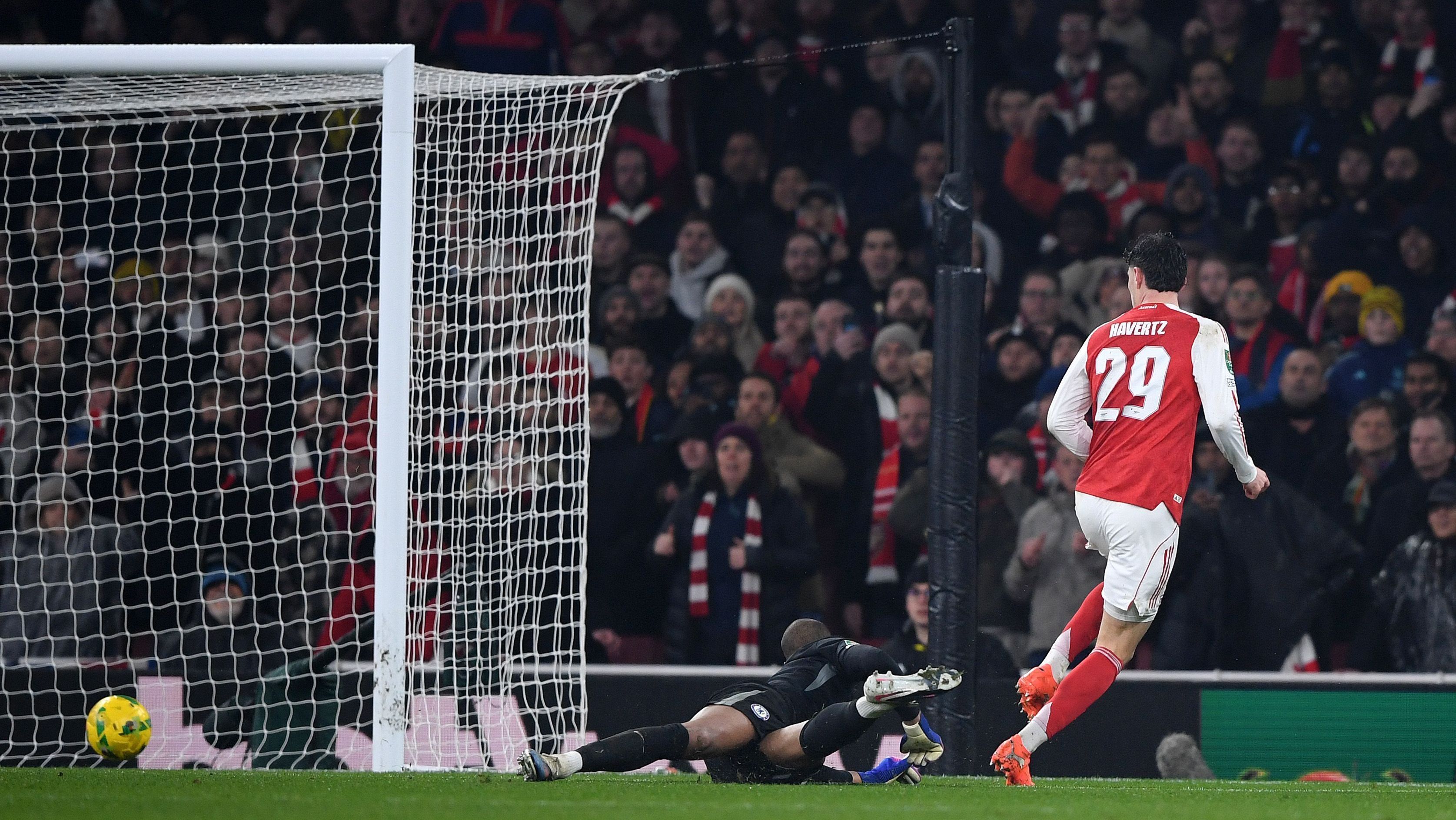 Kai Havert fez o gol do Arsenal contra o Chelsea, pela semifinal da Copa da Liga