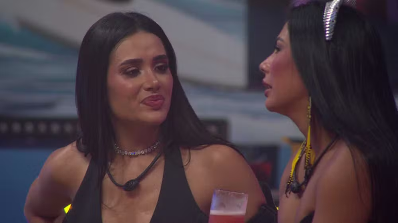 Jordana e Marciele conversam durante a festa do Líder no BBB 26 • Reprodução/Globoplay