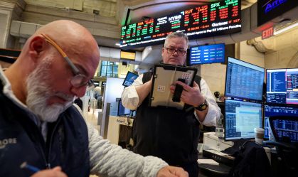 Wall Street sobe após Suprema Corte dos EUA decidir contra tarifas de Trump