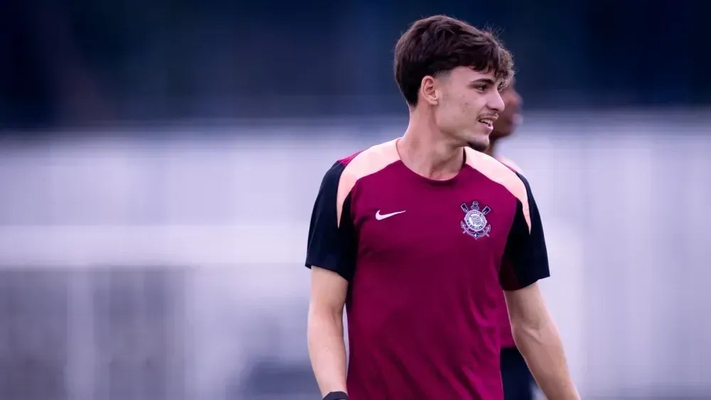 Breno Bidon, meia do Corinthians.