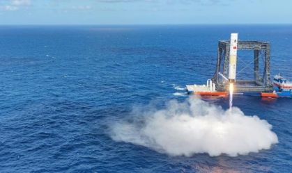 Foguete da China dá "ré no mar" em resposta a Musk por corrida para a Lua