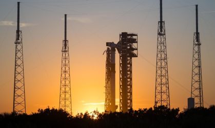 Foguete com astronautas é lançado para ISS pela Nasa e SpaceX; veja imagens