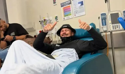 Lutador brasileiro fratura os dois pés durante disputa por cinturão no UFC