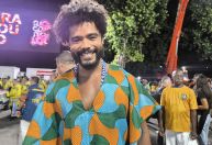 Diogo Almeida celebra enredo sobre Carolina Maria de Jesus