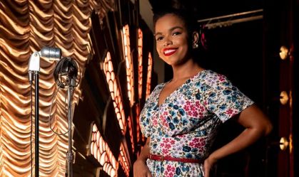 Dita descobre gravidez em "Êta Mundo Melhor"