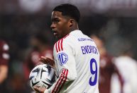 Endrick é expulso em duelo entre Lyon e Nantes; veja o lance