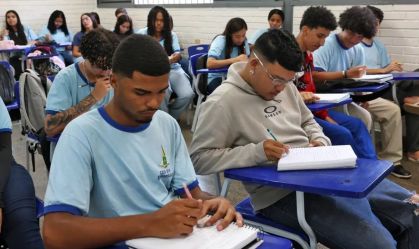 Educação básica tem queda recorde de matrículas em 2025, diz Censo Escolar