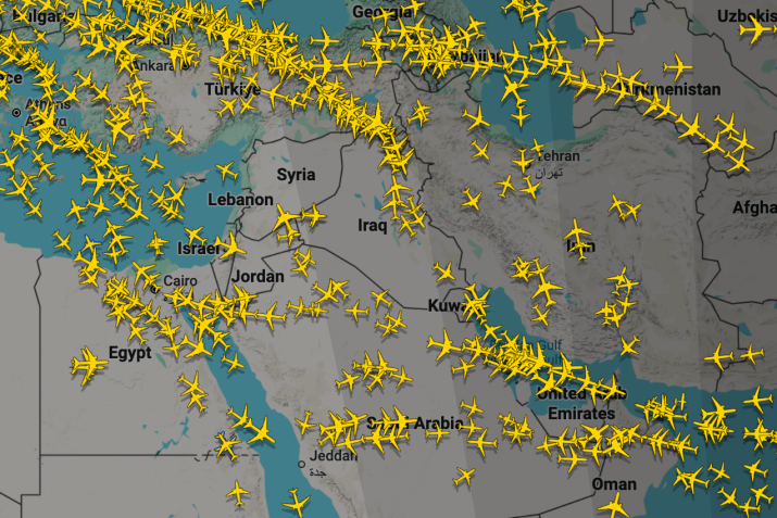 Espaço aéreo do Irã antes dos ataques • Flightradar24