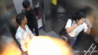 Vídeo: Balões com gás explodem em bola de fogo dentro de elevador na Índia