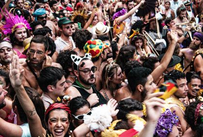 Como localizar seus amigos no Carnaval com celulares Android e iOS