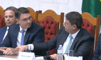 flavio bolsonaro e tarcisio