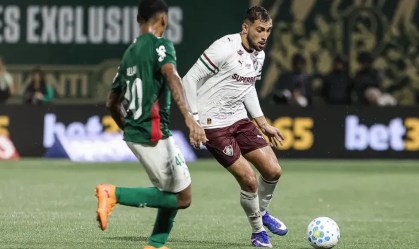Fluminense: jogador diz que tentou avisar árbitro sobre saída de bola dupla