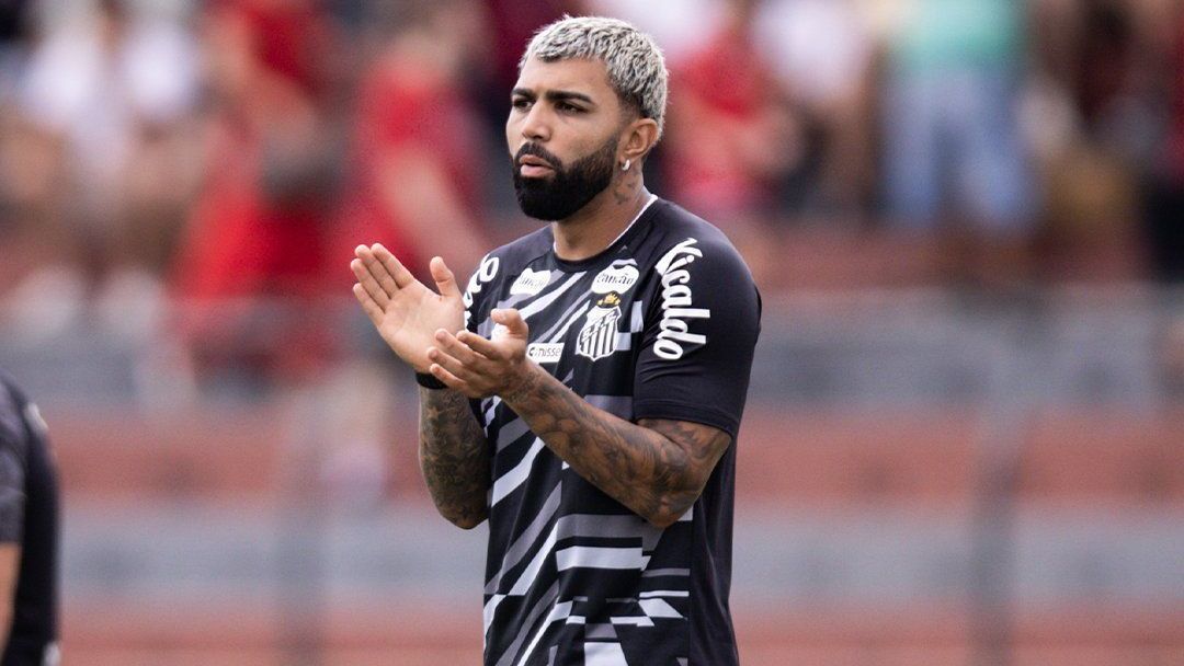 Gabigol durante aquecimento antes de Noroeste x Santos