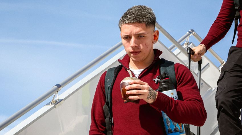 Prestianni viajou com o Benfica para enfrentar o Real Madrid • Divulgação/Benfica