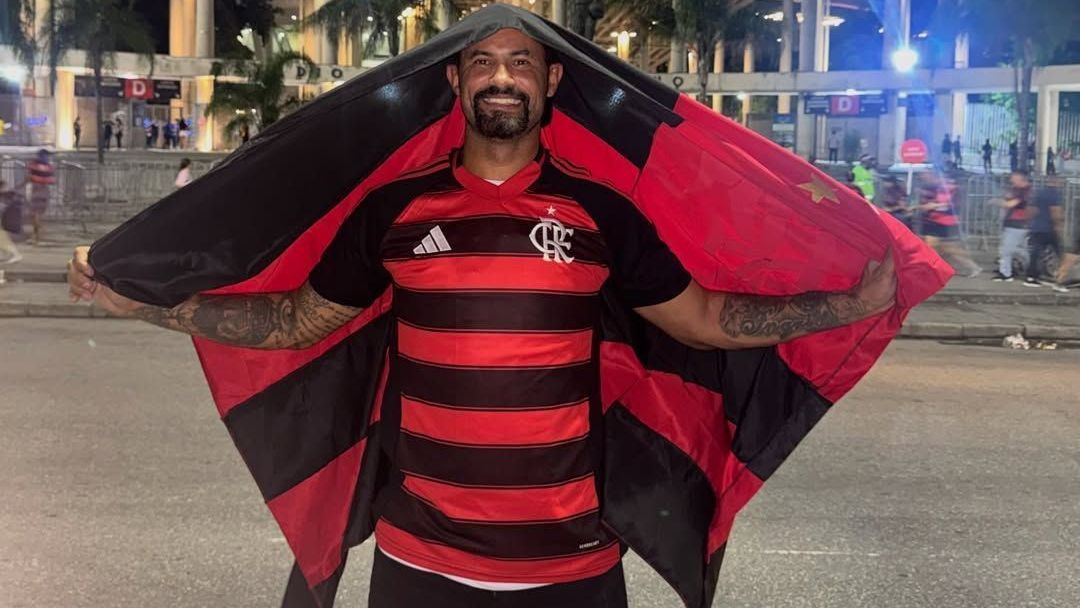 Foto publicada pelo goleiro Bruno em visita ao Maracanã para torcer pelo Flamengo contra o Inter