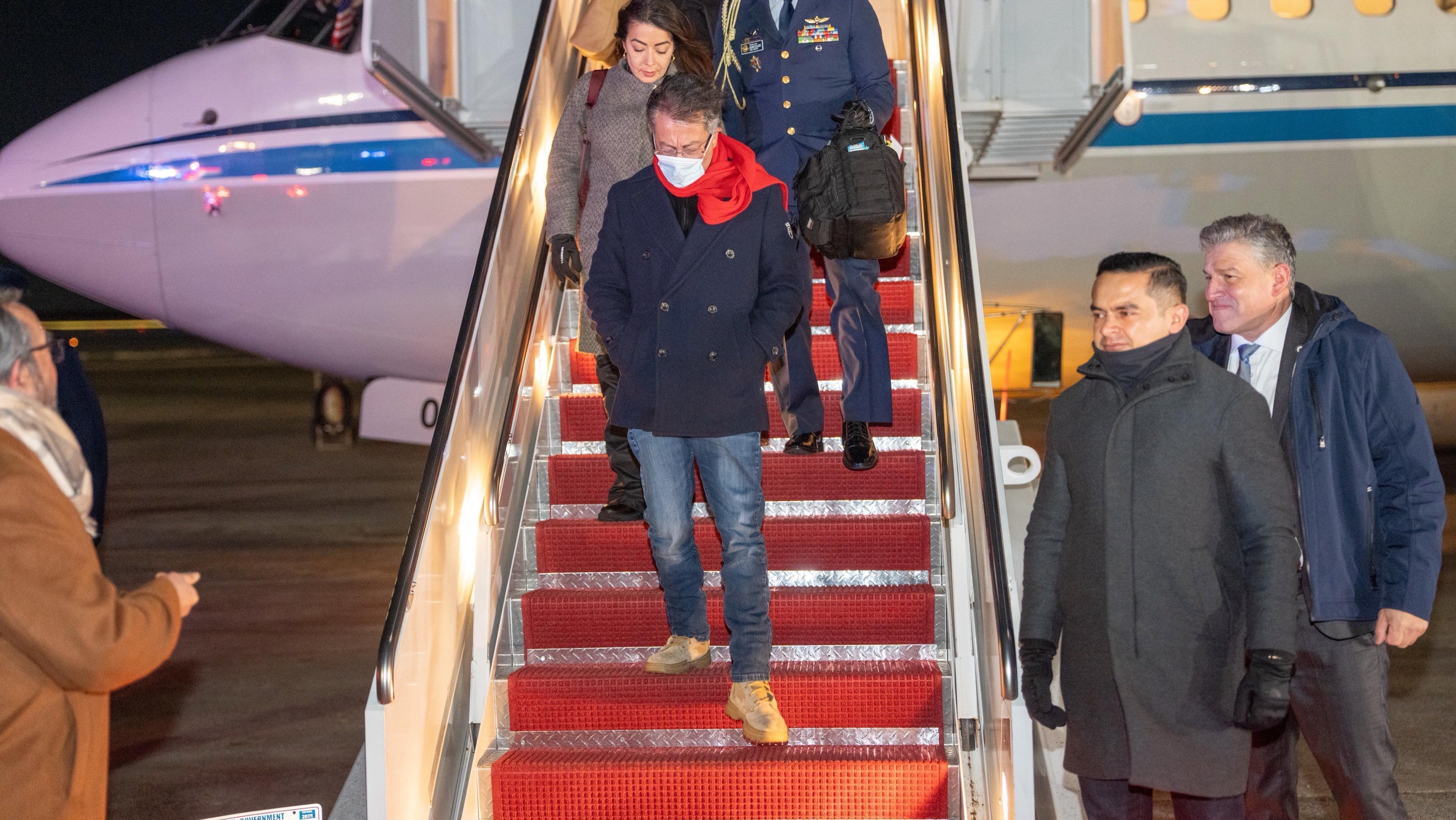 Presidente da Colômbia, Gustavo Petro, chega a Washington DC, nos Estados Unidos