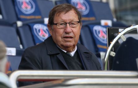 Guy Roux assiste ao duelo entre PSG e Reims