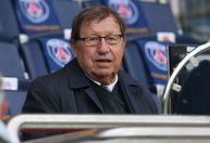 Lendário técnico francês dá opiniões sexistas ao falar de futebol feminino