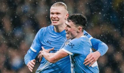 Manchester City bate o Fulham em casa e se aproxima do líder Arsenal