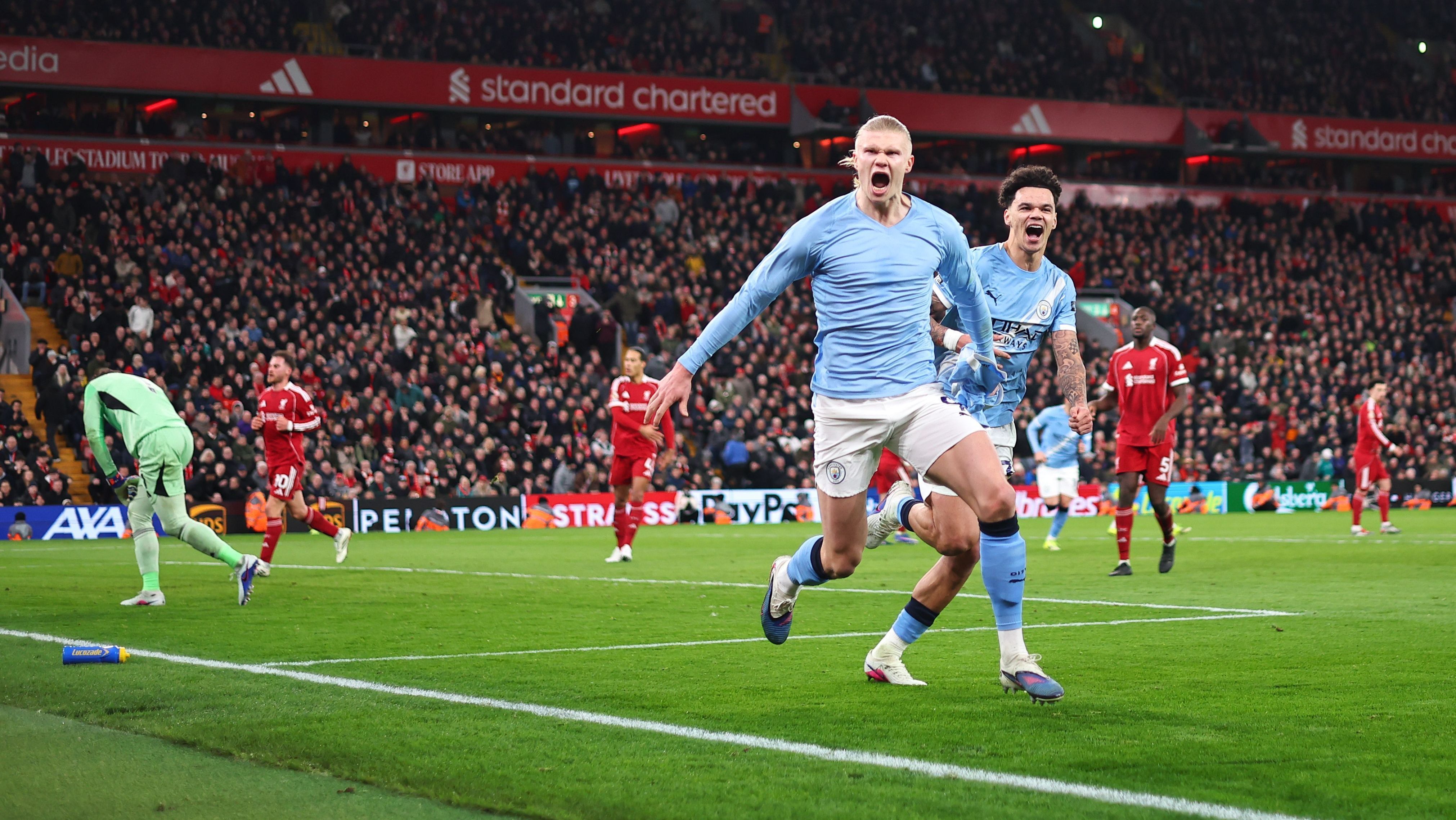 Haaland comemora o gol da virada do Manchester City sobre o Liverpool