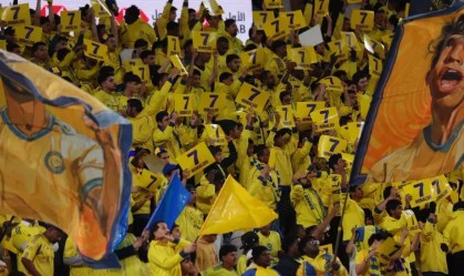 Em meio à crise na Arábia, torcida do Al-Nassr presta homenagem a Cristiano